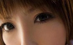 夫妻爬山孩子独留车内4小时